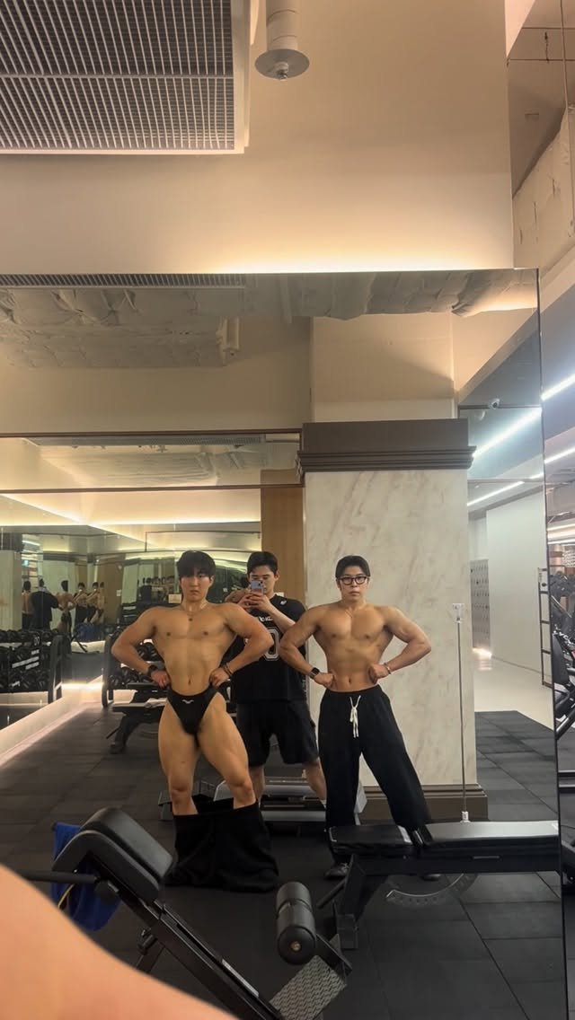 fit_chaewoo 게시물 이미지: 2026/05/27
다이어트시작🔥

@bbong_.soo 
#헬스타그램 #헬스...