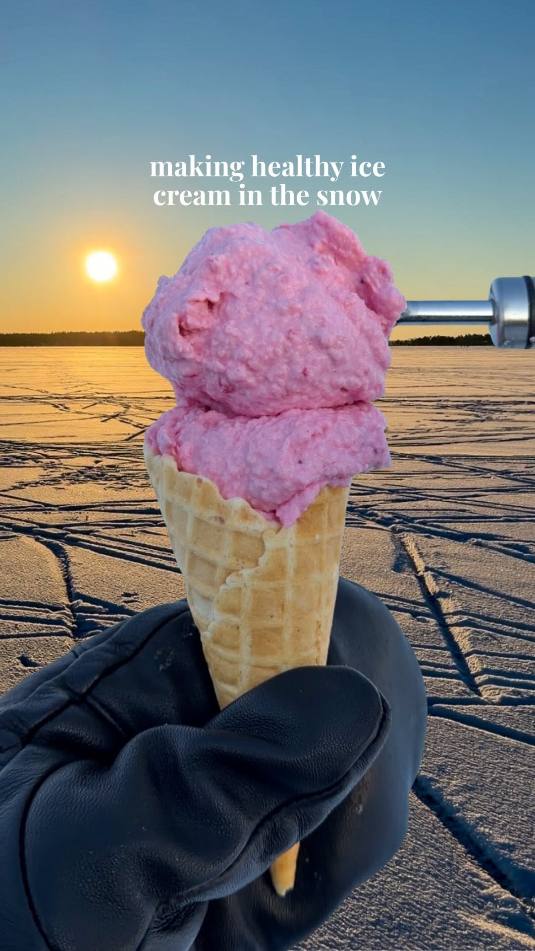 fitfoodieselma 게시물 이미지: Making Frozen Yogurt IN THE SNOW❄️ This was...