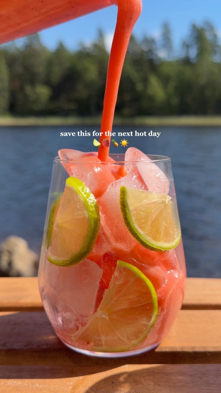 fitfoodieselma 게시물 이미지: My favorite summer drink🍍🍓☀️ This is so...