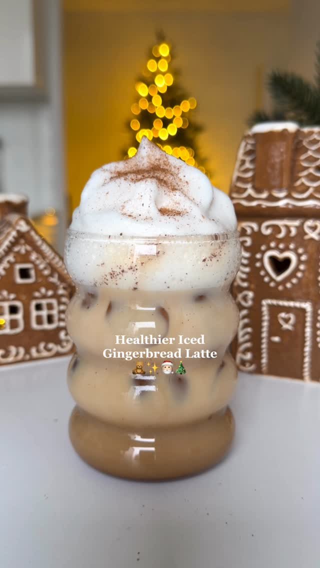 fitfoodieselma 게시물 이미지: Healthier Iced Gingerbread Latte🧸🎄 A perfect...