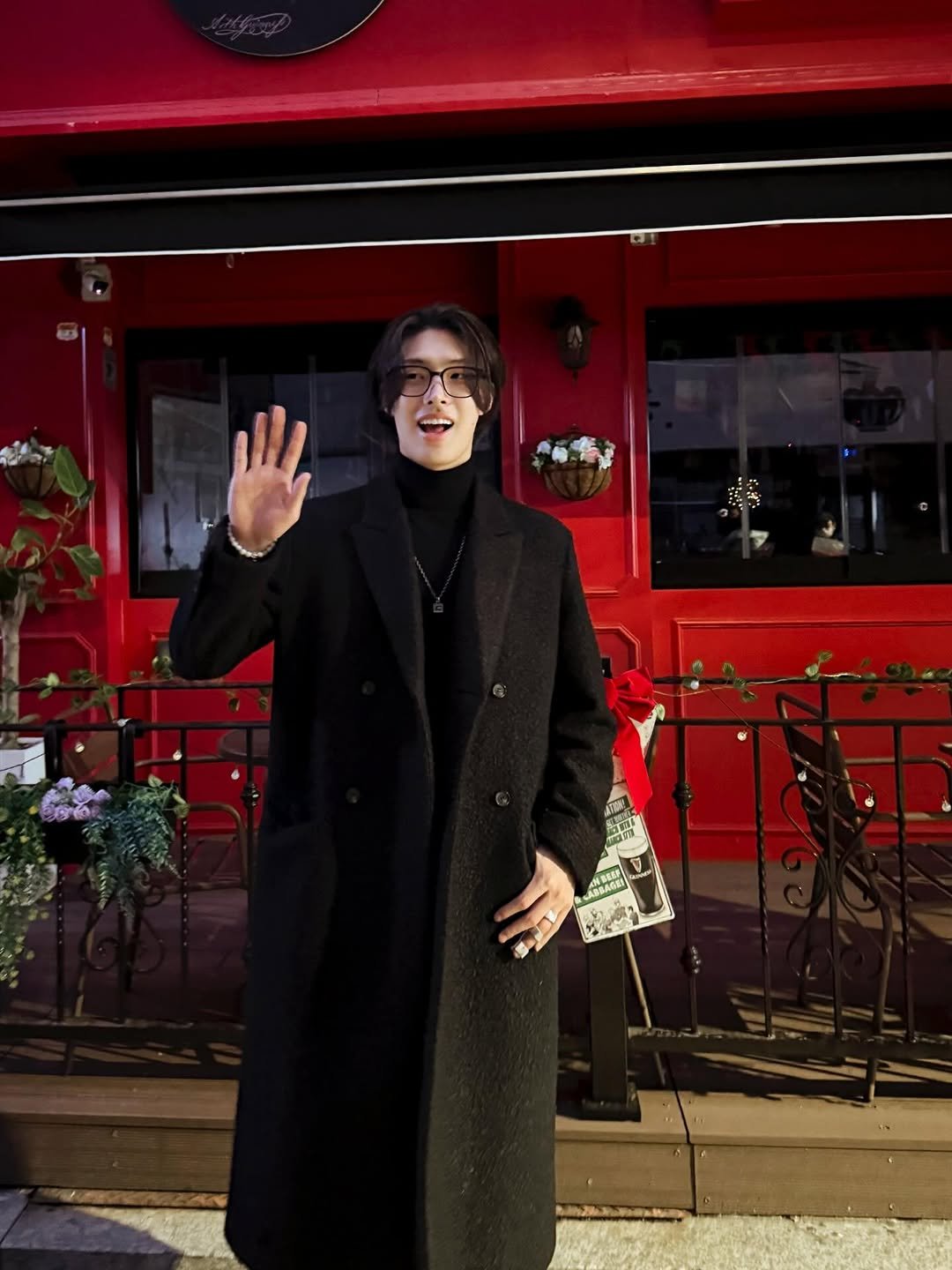 Photo by 민기 (MINGI) on December 01, 2025. May be an image of duffle coat, overcoat, cloak, turtleneck, beret and text.