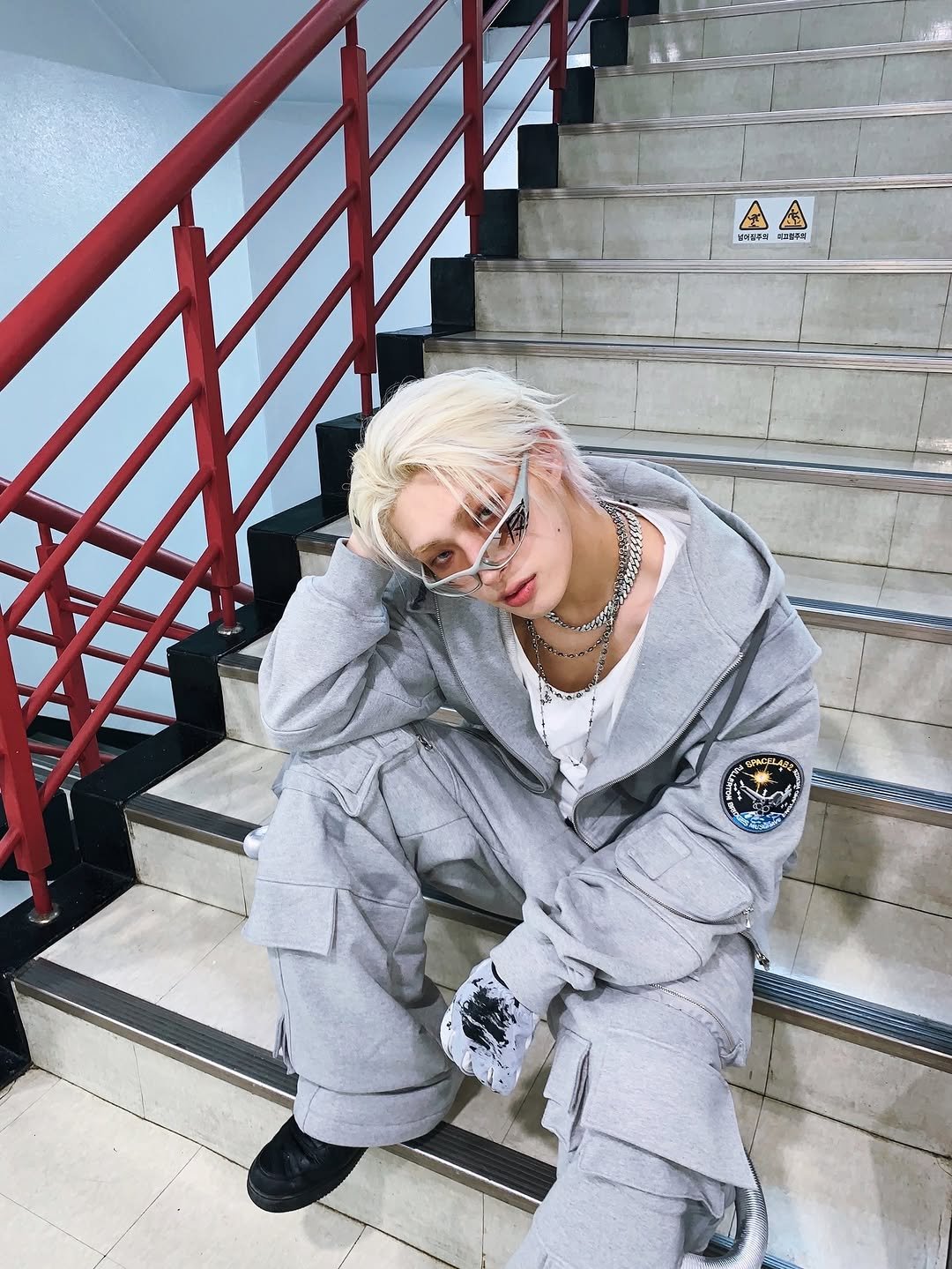 Photo by 민기 (MINGI) on February 11, 2026. May be an image of bolo tie and text.