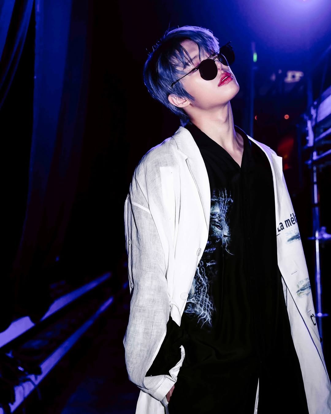 Photo by 민기 (MINGI) on February 23, 2026. May be an image of bolo tie, top, concert and text that says 'Lamél La mék'.