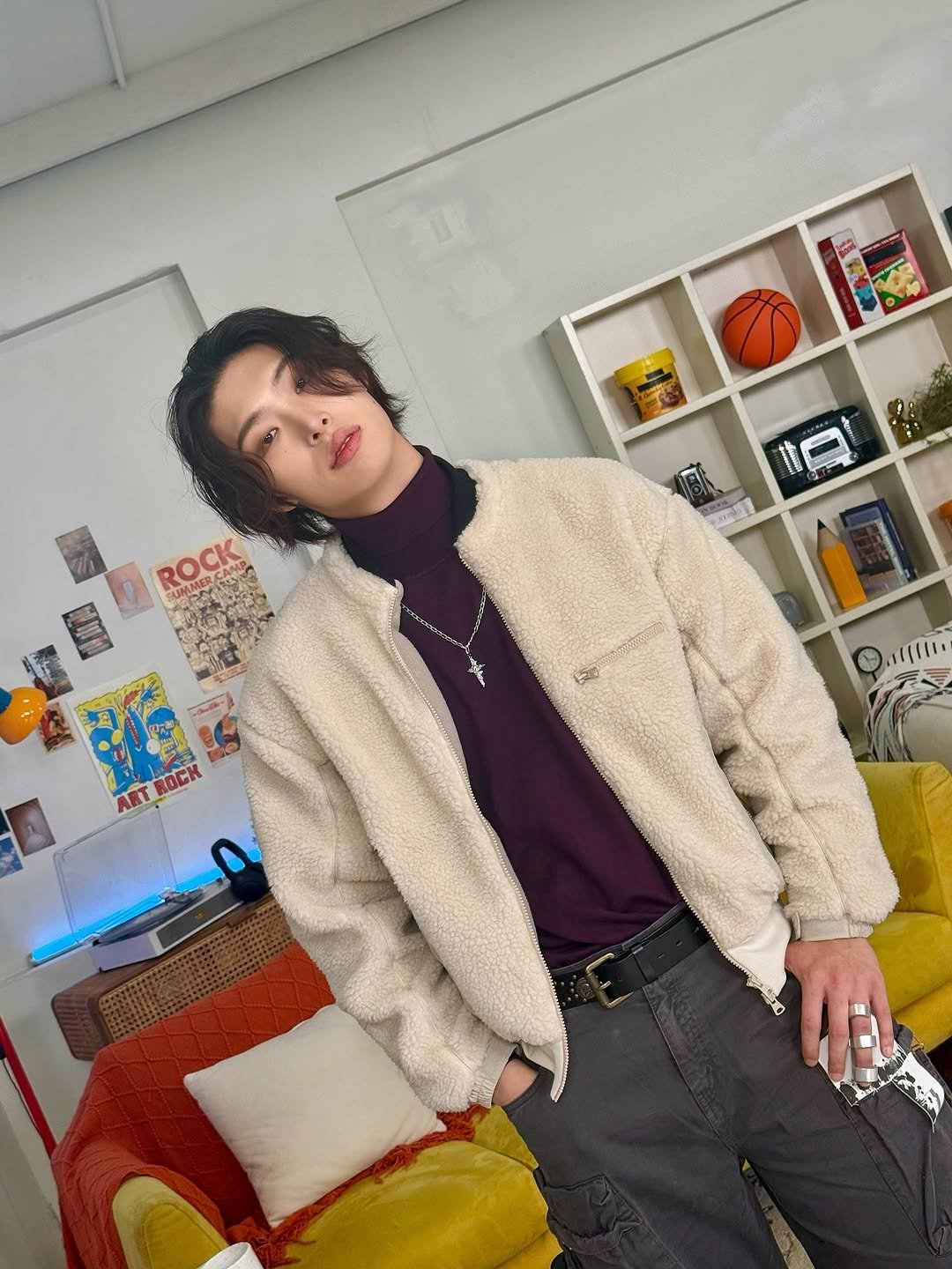 Photo by 민기 (MINGI) on November 17, 2025. May be an image of one or more people, bangs, duffle coat and text.