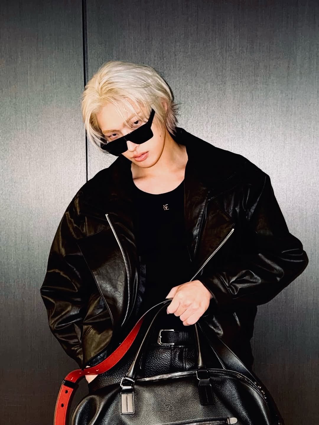 Photo by 민기 (MINGI) on January 19, 2026. May be an image of one or more people, bangs, blonde hair, top and text.