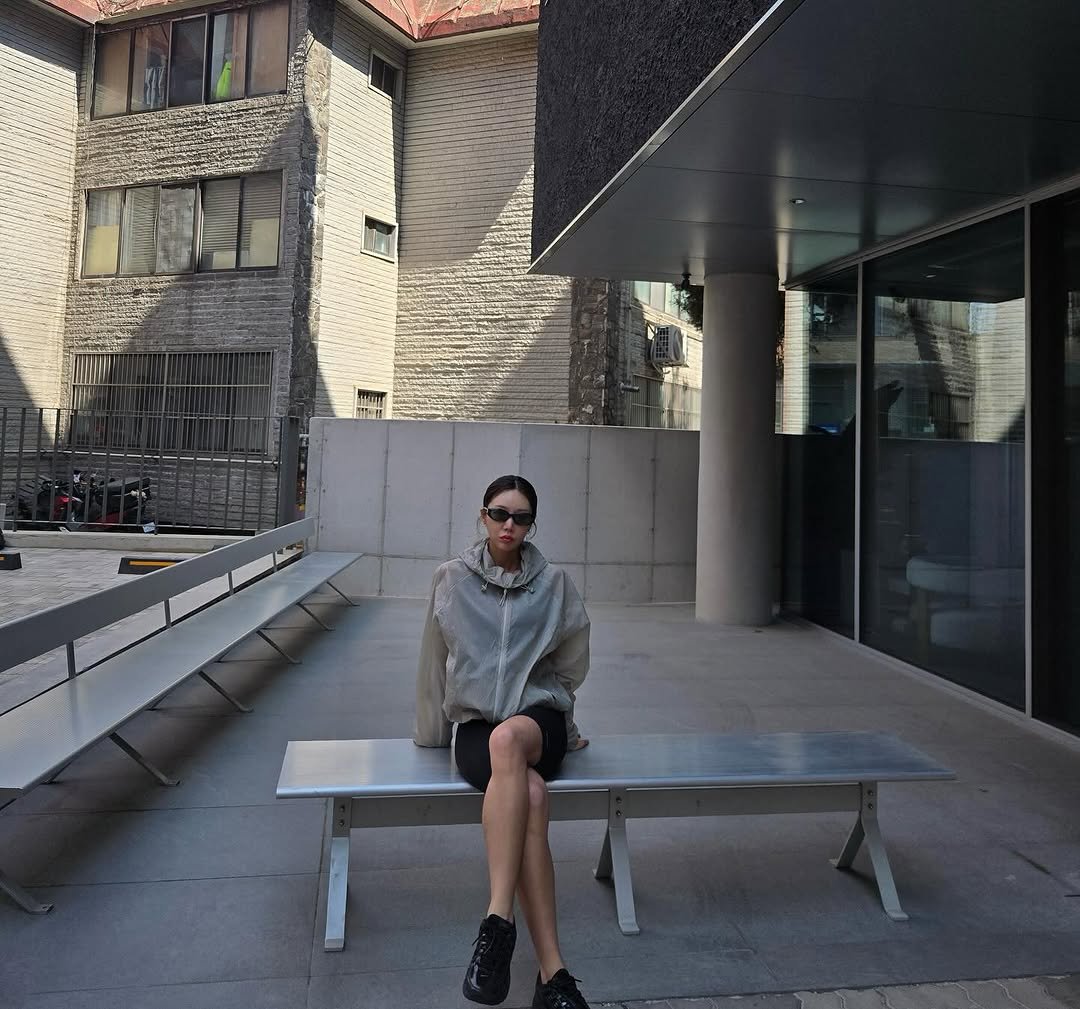 flex_al_ 게시물 이미지: 요즘 14일째,
회원님들 수업보다 조금 더 일찍 헬스장에 나옵니다 ☀️
(앞으로...