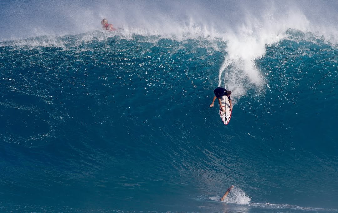 flipperhawaii 게시물 이미지: Makana Pang at Pipeline and Backdoor @m_pang