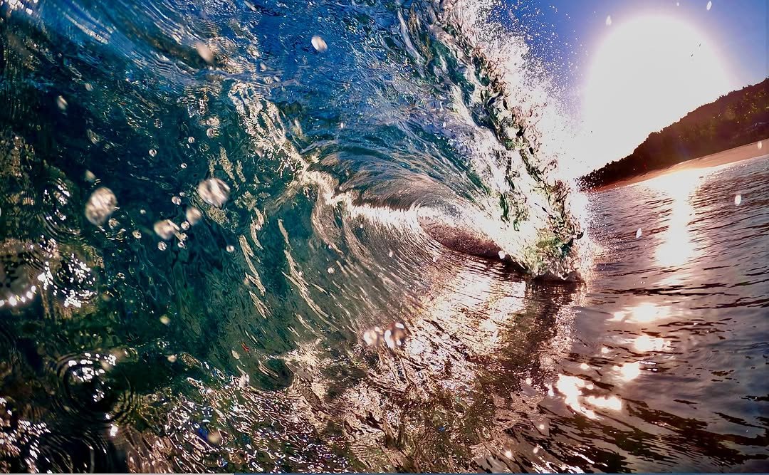 flipperhawaii 게시물 이미지: Good morning sunrise barrel