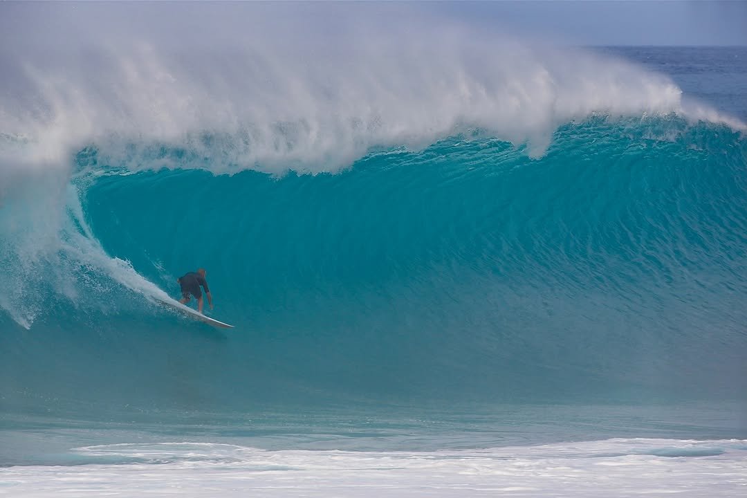 Photo by Pete Hodgson on January 07, 2026. May be an image of surfboard, ocean, water and text.