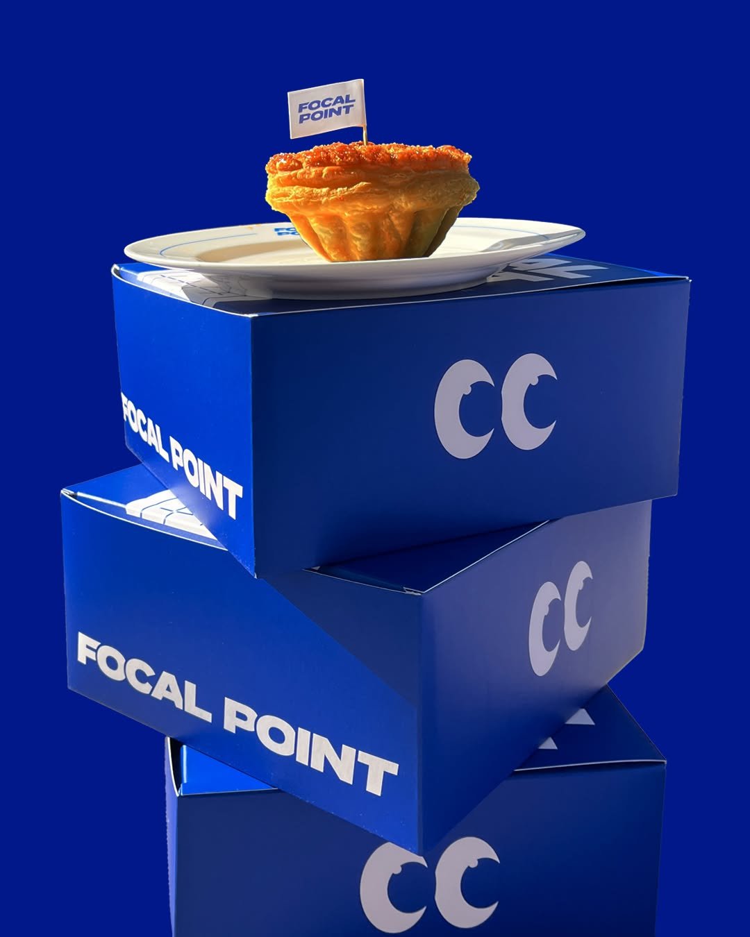 Photo by FOCAL POINT 포컬포인트 in Focalpoint with @focal.point.official. May be an image of box, carton and text that says 'FOCAL POINT cC MALAOINT AMN CC FOCAL POINT POINT CC'.