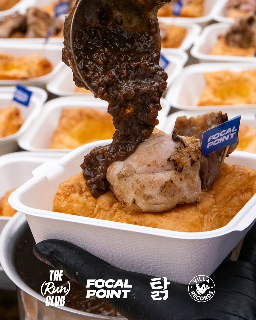 Photo shared by FOCAL POINT 포컬포인트 on October 16, 2025 tagging @villa_records_bar, @tak_seoul, @focal.point.official, @1000calclub, and @the.0.club. May be an image of ‎ossobuco, grits, meatloaf and ‎text that says '‎POINT FOCAL SOINT SDINT THE Run FOCAL POINT CLUB 1OCA누닭 닭 VILLA RECORDS عت‎'‎‎.