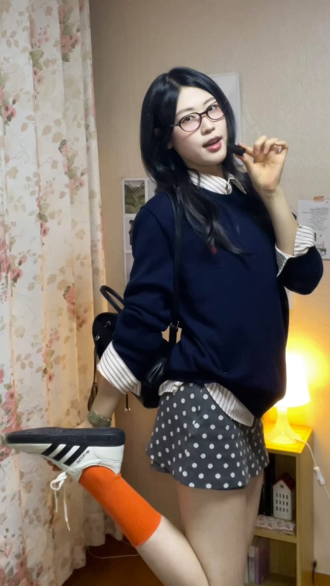 folder_korea 게시물 이미지: 낮과 밤이 다른. 개 강한 대딩. #광고
데이 앤 나잇. 또 다르게 입는 맛이...
