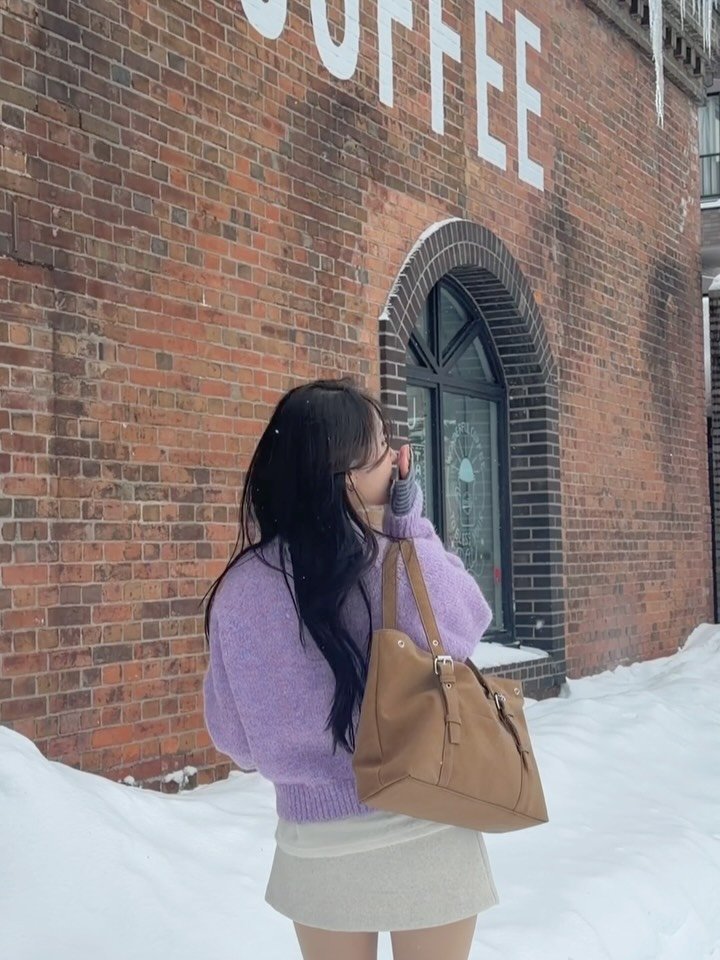 fomingmuse 게시물 이미지: 봄까지 쭉 화사함을 남겨줄 가디건,
도톰하니 겨울엔 이너로, 봄엔 아우터로...