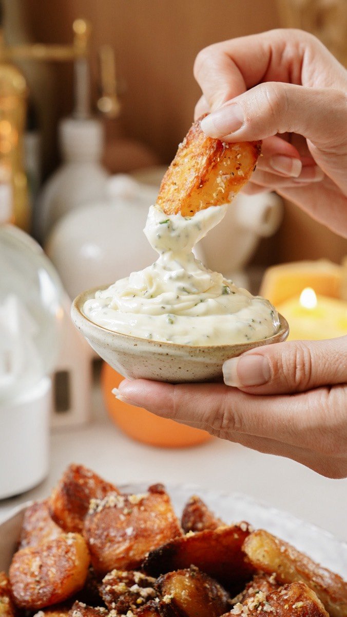 foodbymaria 게시물 이미지: THE BEST CRISPY ROASTED POTATOES.

Welcome to...