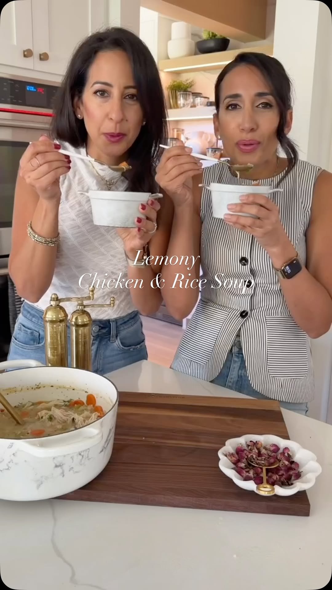 fooddolls 게시물 이미지: This Creamy Lemon Chicken & Rice Soup is pure...