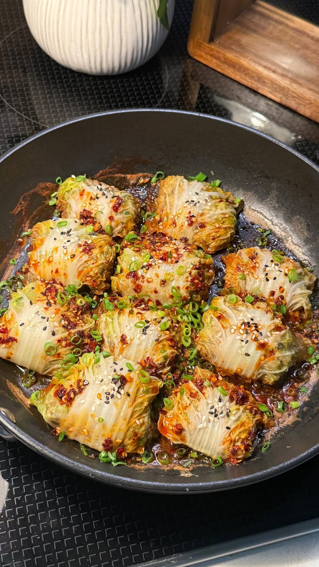 foodie.randy 게시물 이미지: EASY MEALS FOR 2, EP 20
Steamed Cabbage...