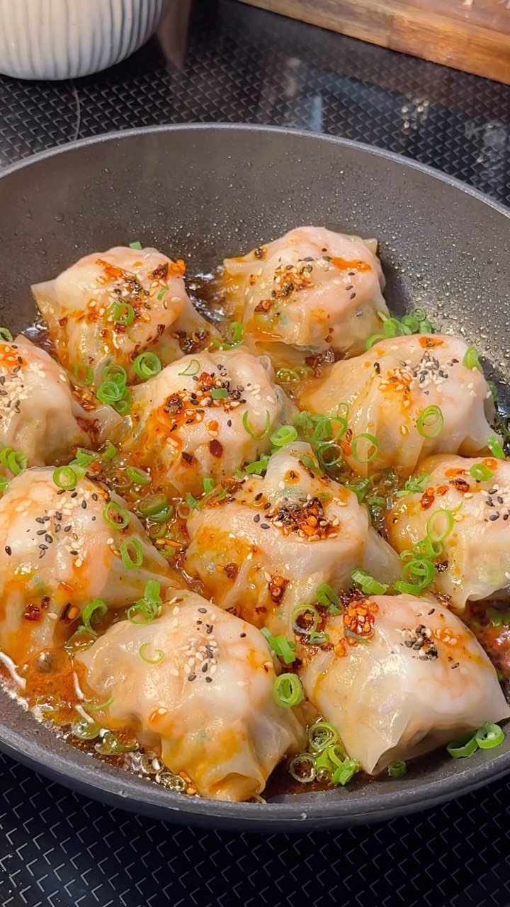 foodie.randy 게시물 이미지: EASY MEALS FOR 2, EP 23
Crispy Rice Paper...