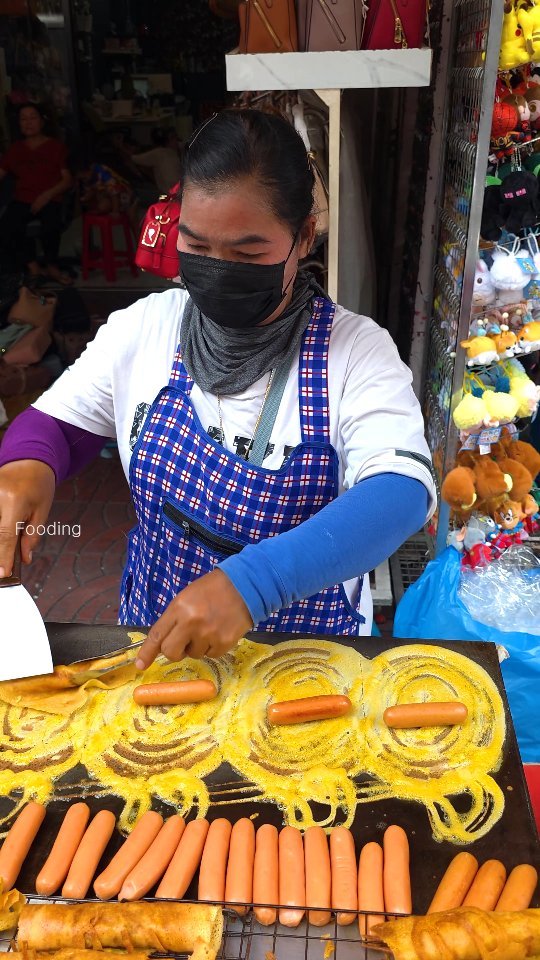 fooding2017 게시물 이미지: Must-Eat Sausage Rolls In Bangkok