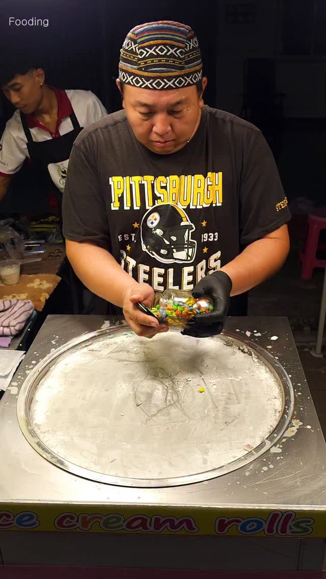 fooding2017 게시물 이미지: Amazing Thai Iron Plate Ice-Cream