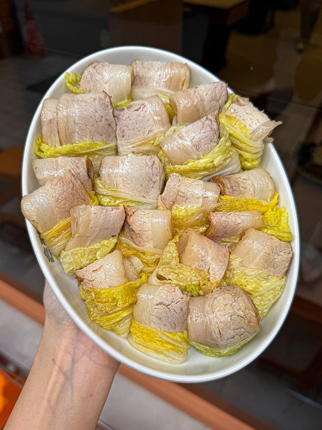 Photo by 푸돌핀 💘 on October 28, 2025. May be an image of tofu, sushi and text.