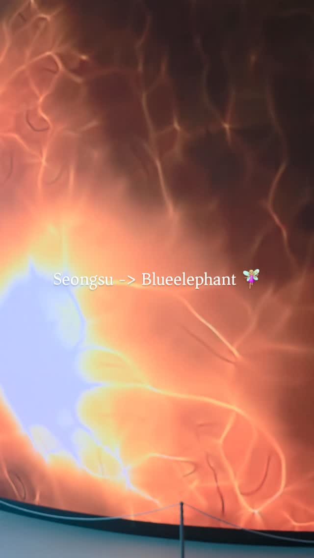 foody_hun 게시물 이미지: 감각적인 디자인의 아이웨어를 직접 보고
착용해볼 수 있는 블루엘리펀트 성수 플래그십...