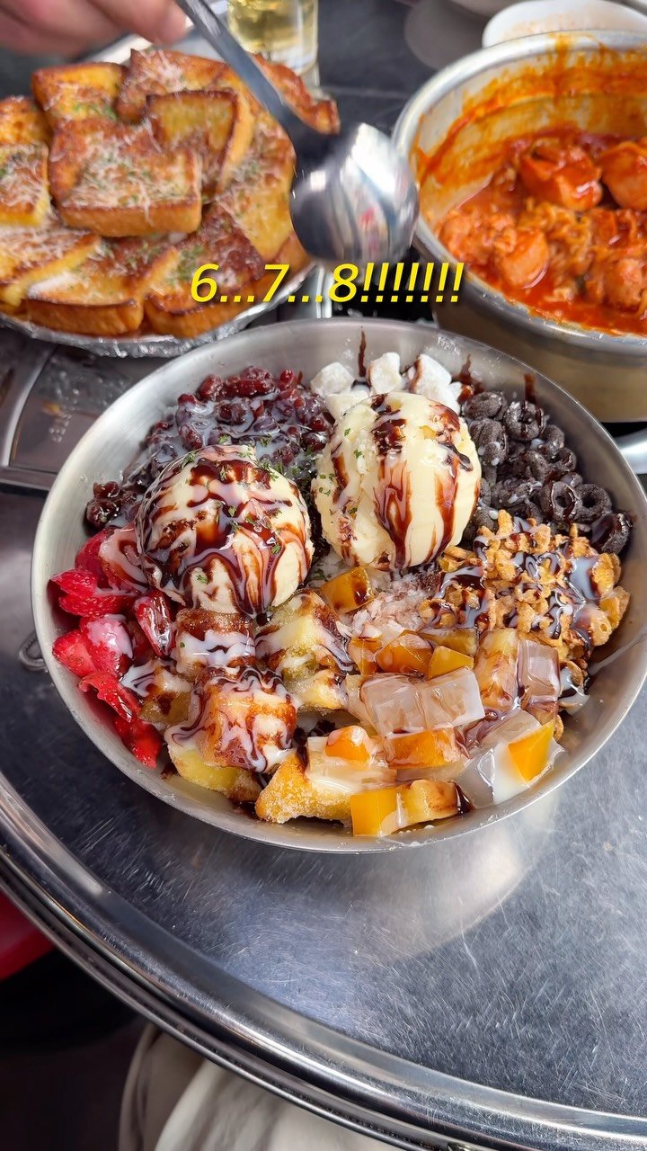 foofilll 게시물 이미지: 와;; 올여름 빙수는 여기로 정착해도 될 듯,, 한 그릇에 토핑이 무려 8가지나...