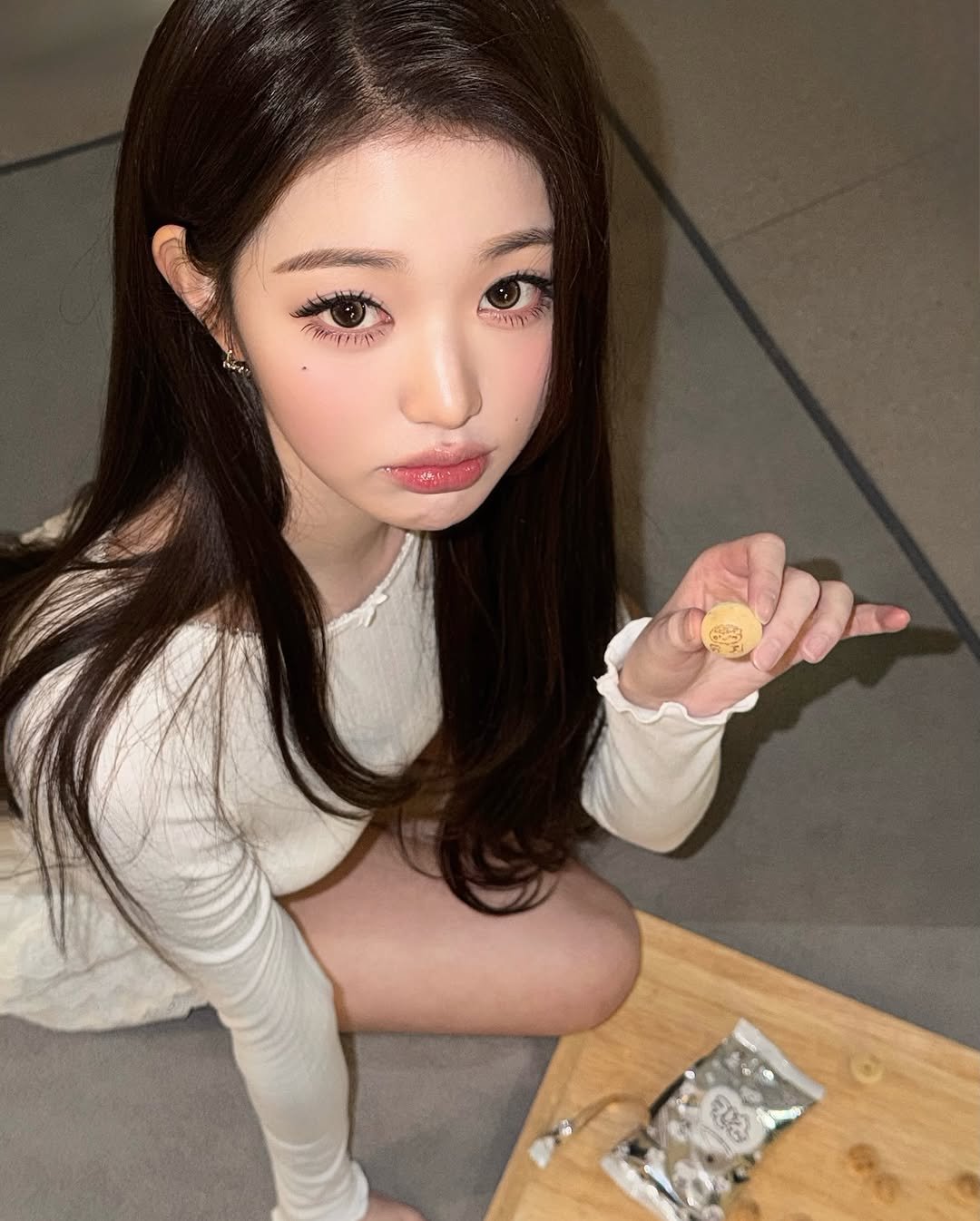 Photo by 장원영 WONYOUNG on November 18, 2025. May be an image of text.