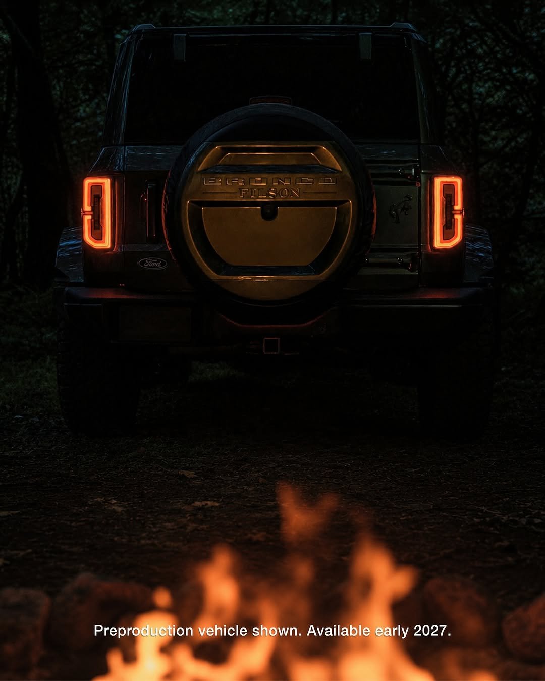 ford 게시물 이미지: Meet a new breed of premium 4x4 on June 3.