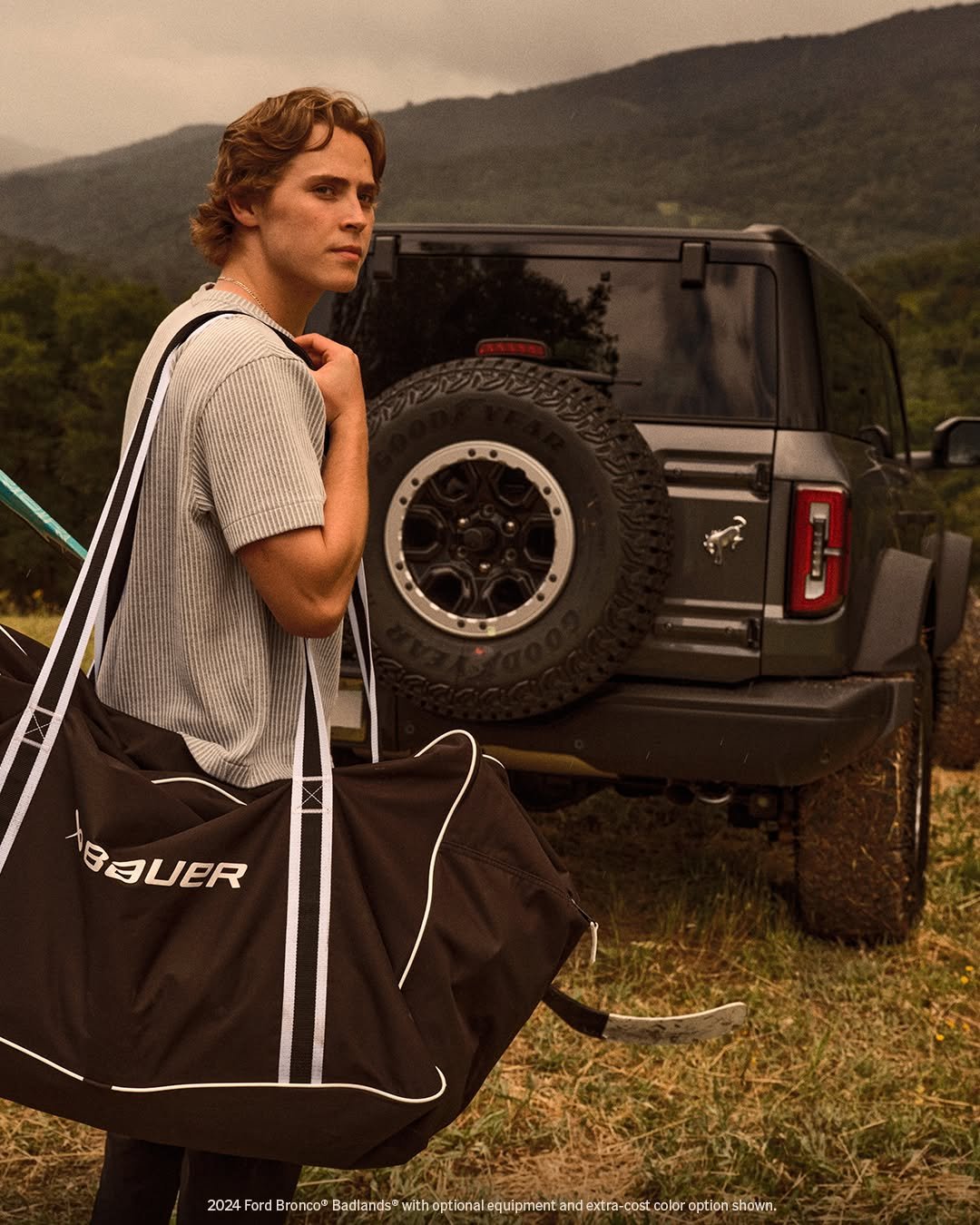 ford 게시물 이미지: From the ponds to the trails.

Meet pro hockey...