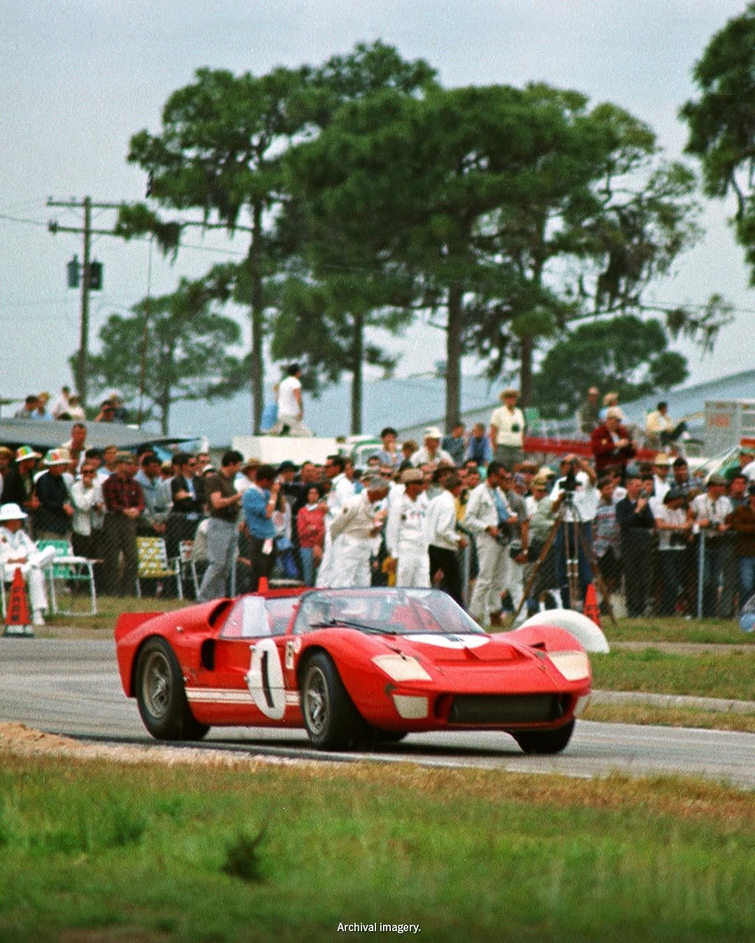 Photo by Ford Mustang on March 31, 2026. May be an image of racing vehicles, race car and text that says 'Archiva Archivalimagery.'.