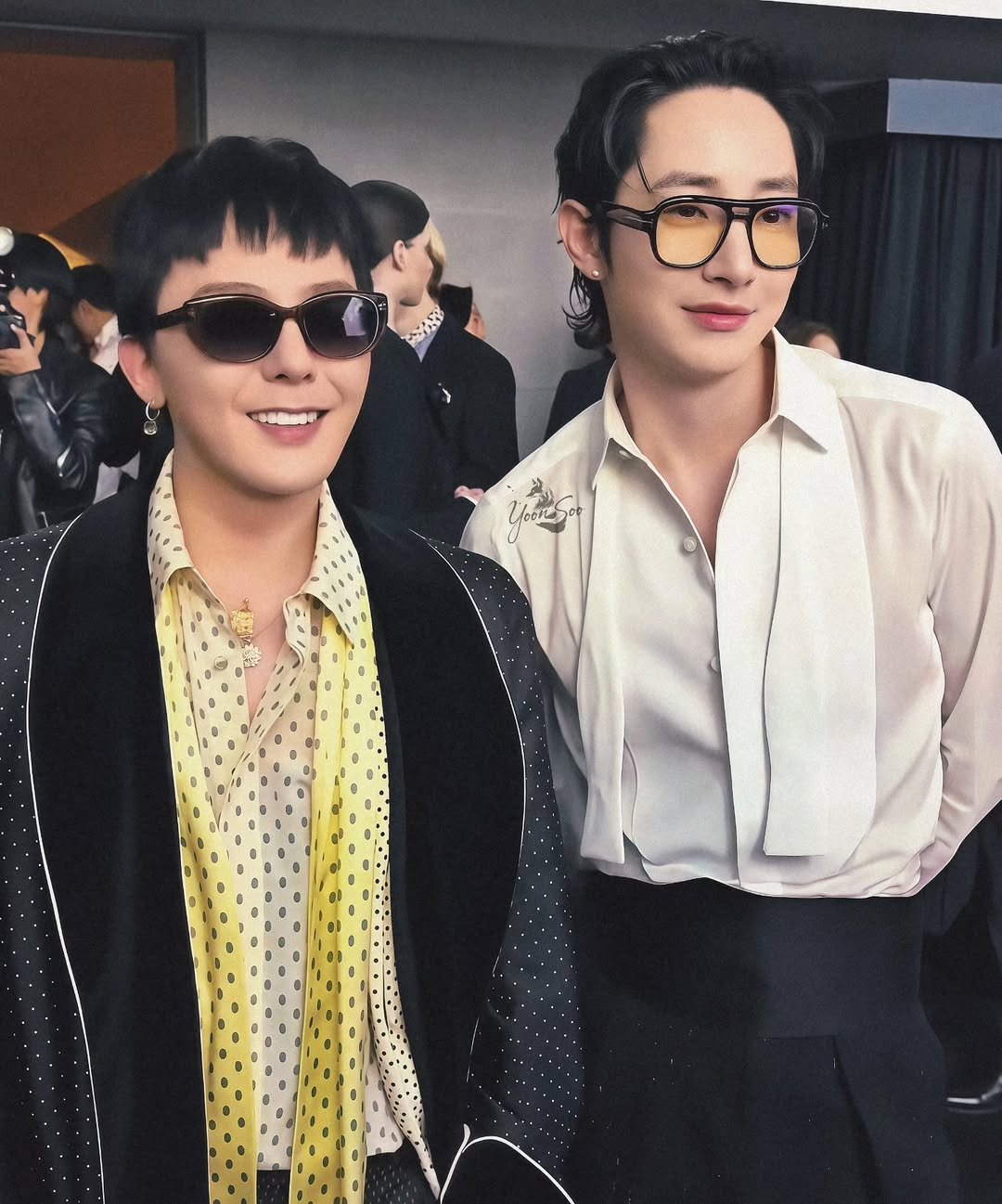 Photo shared by Lee Soo Hyuk Australia (fanpage) on March 26, 2026 tagging @xxxibgdrgn, @leesoohyuk, and @jiyongchy818. May be an image of one or more people, bangs, top, bolo tie and text.