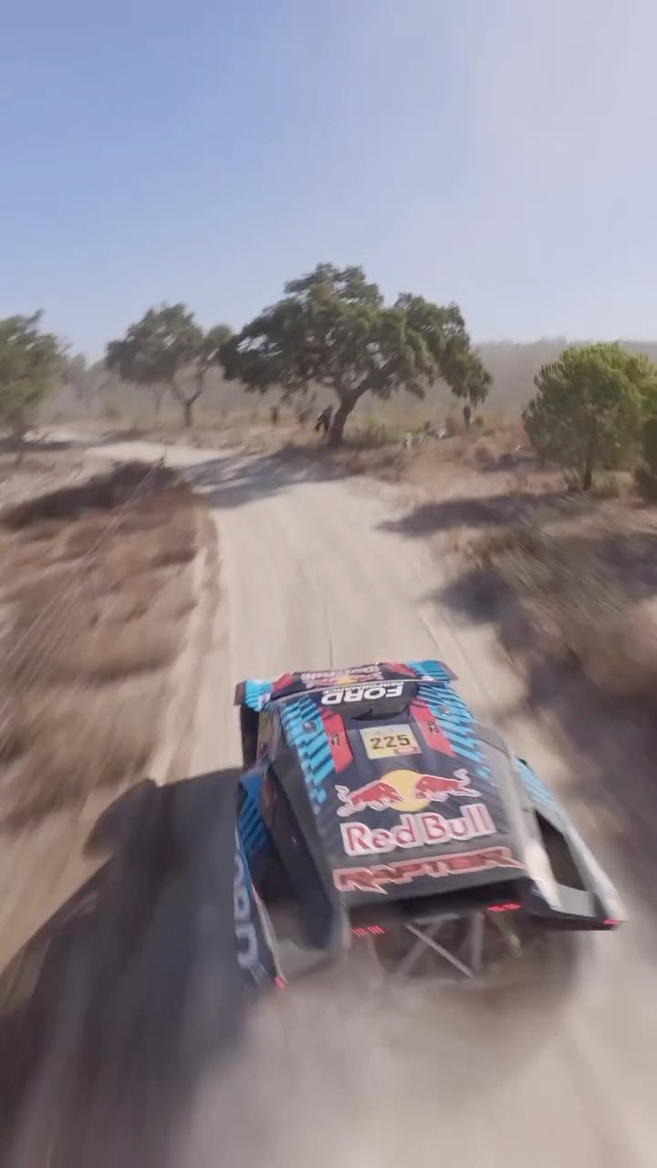 fox 게시물 이미지: Make way for El Matador! @carlossainzoficial...