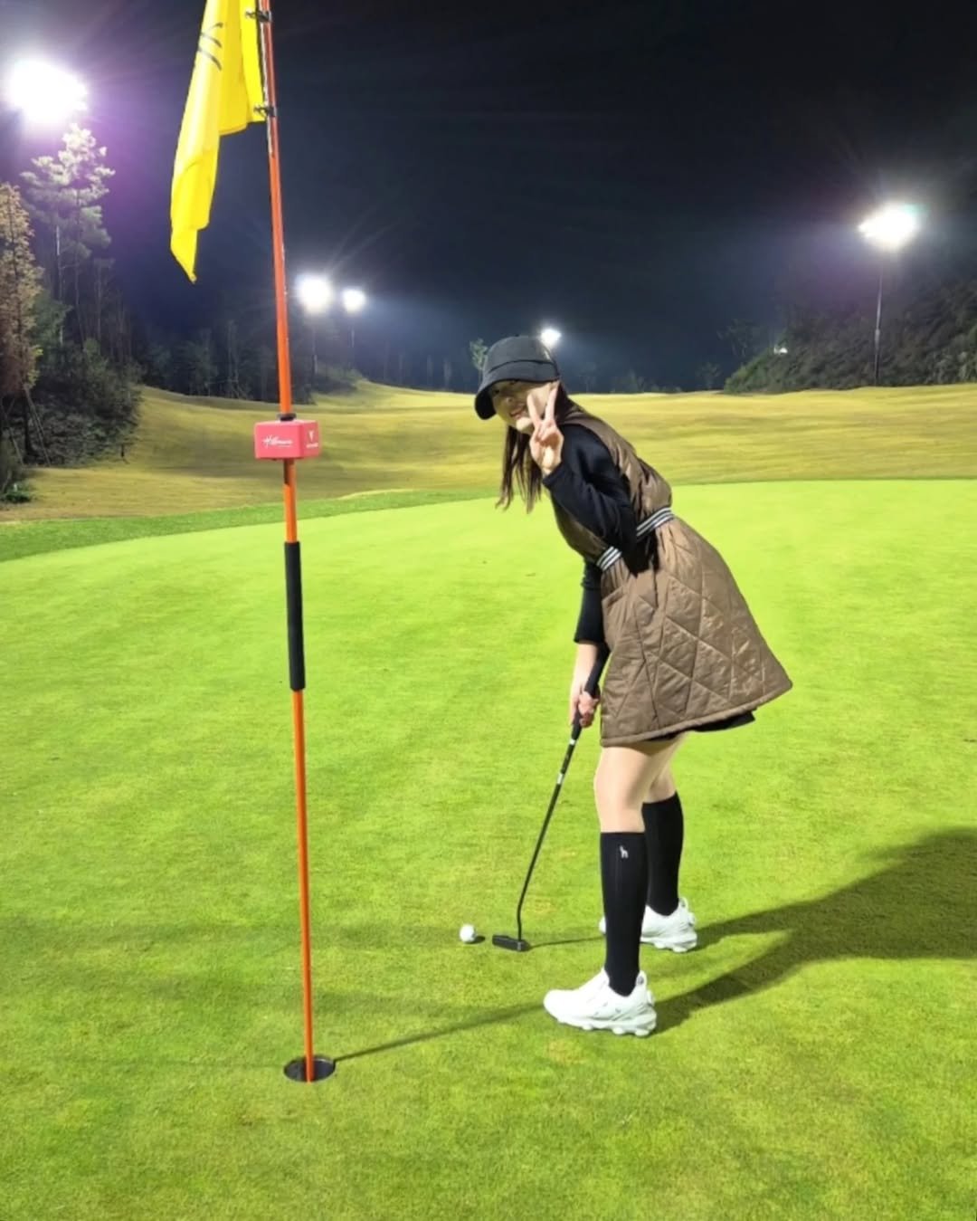 Photo shared by 슬기 | 골프, 패션, 뷰티, 여행, 육아ෆ on November 13, 2024 tagging @lenicgolf.