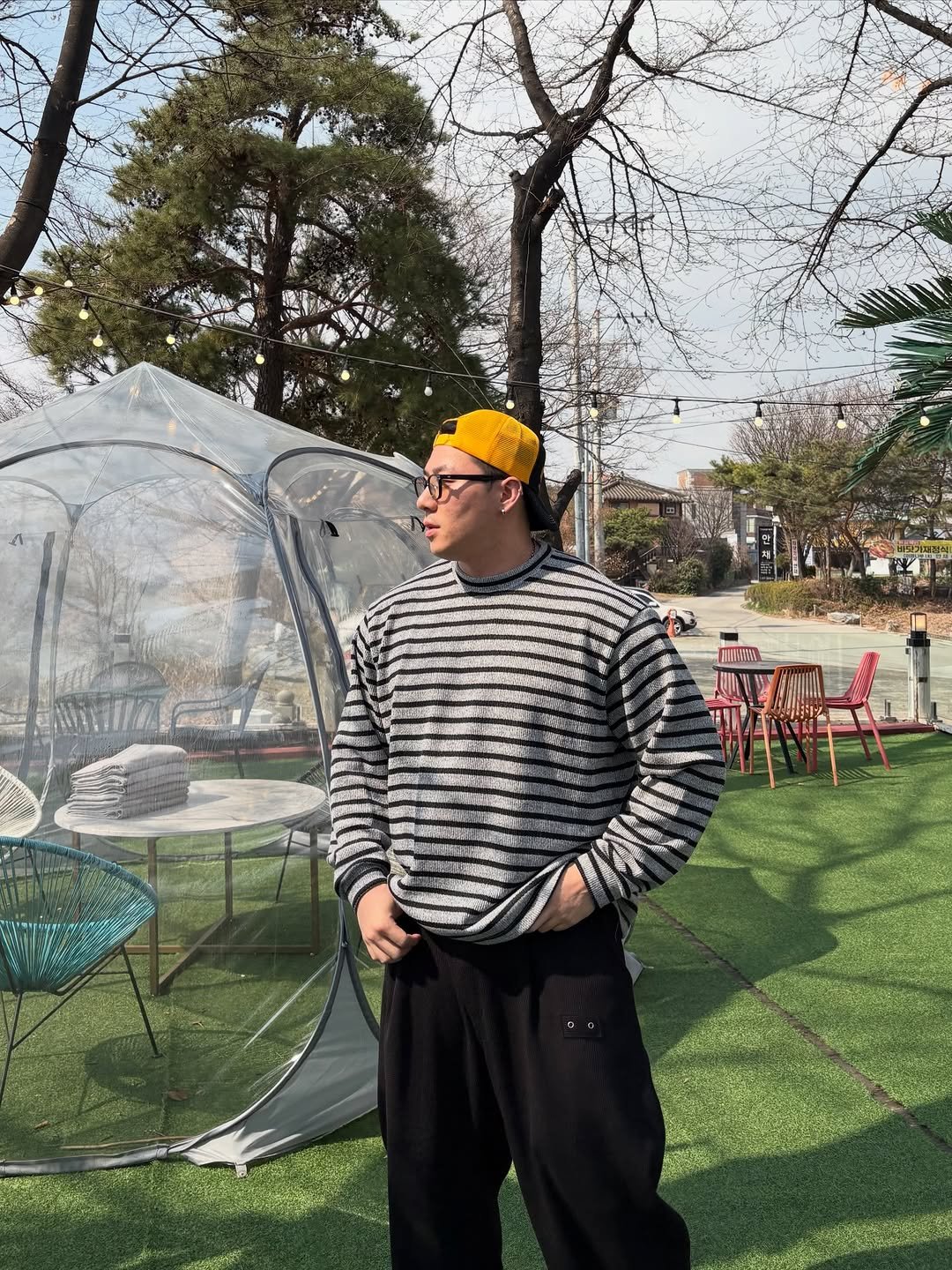 frame_92_jincheol 게시물 이미지: 모자 거꾸로 써야되는 날씨😎
•
•
•
#남자빅사이즈쇼핑몰