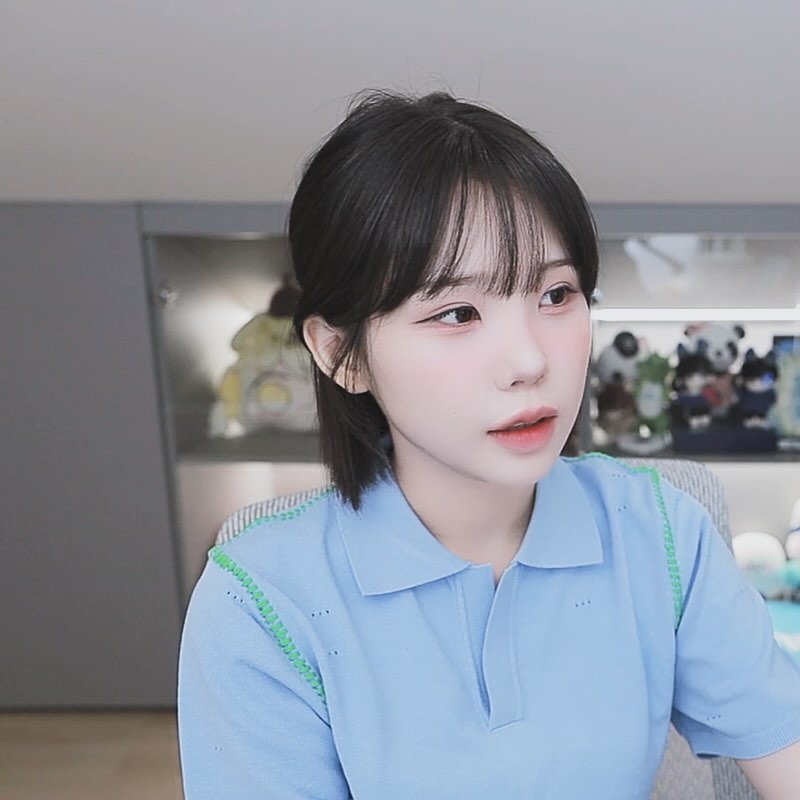 Photo shared by 잉혐애호가 on June 07, 2025 tagging @friendshiping94.