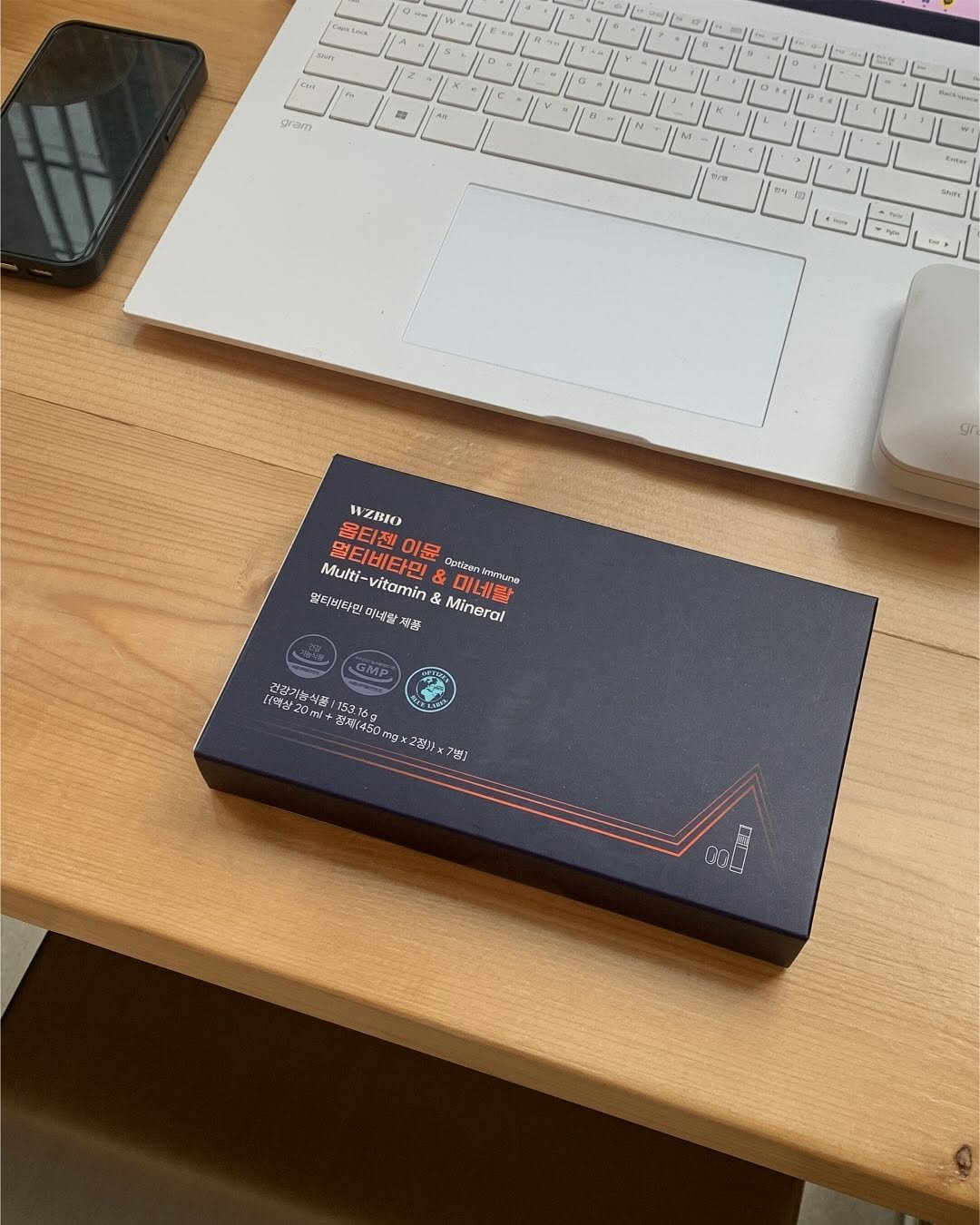 Photo shared by 진이 | 일상 브이로그 on October 09, 2025 tagging @optizen_official.