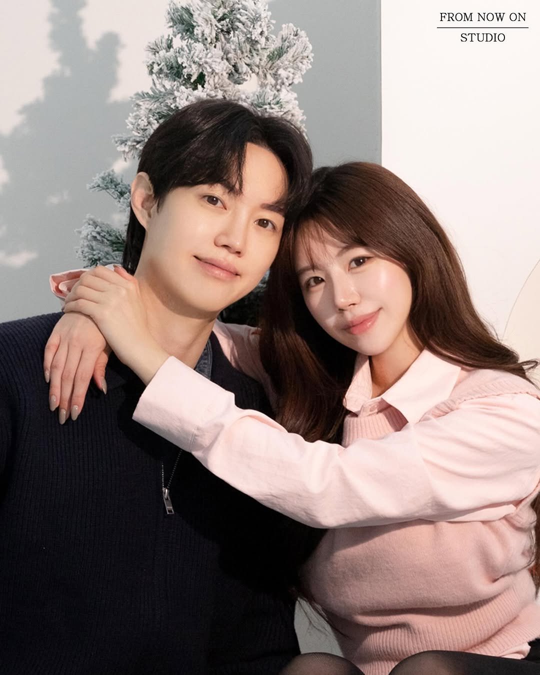 Photo by 프롬나우온스튜디오 | 합정스튜디오 | 홍대증명사진 | 프로필 in 합정역. May be an image of one or more people, makeup and text that says 'FROM NOW ON STUDIO STU'.