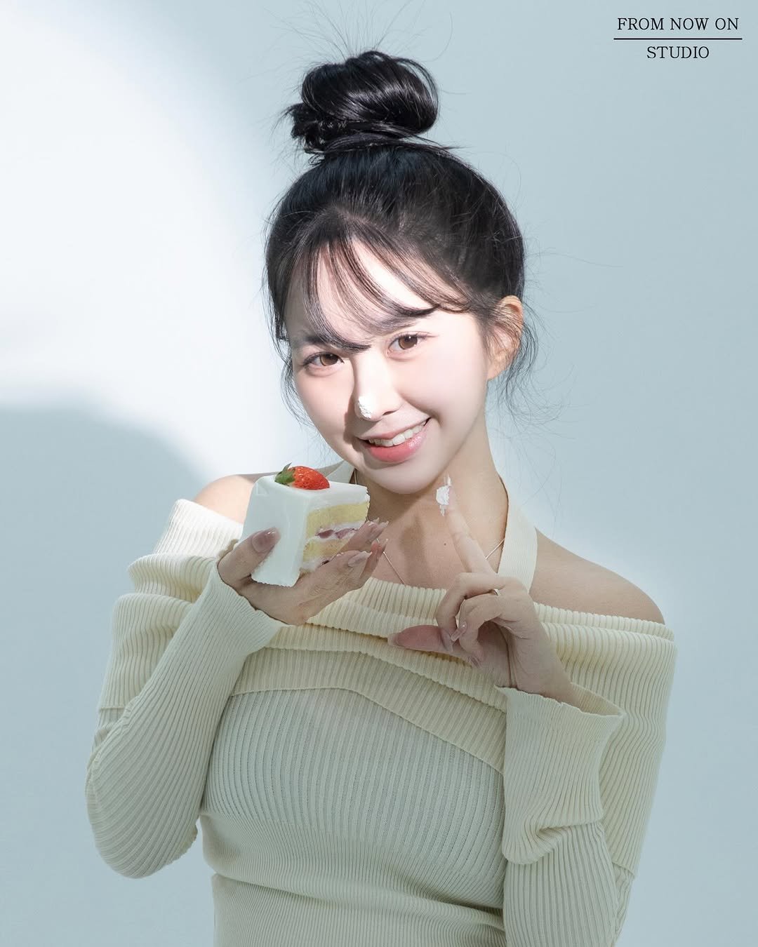 Photo shared by 프롬나우온스튜디오 | 합정스튜디오 | 홍대증명사진 | 프로필 on January 08, 2026 tagging @from_now_on_studio. May be an image of one or more people, hair, makeup, strawberry, top and text that says 'FROM NOW FROMNOWON ON STUDIO'.