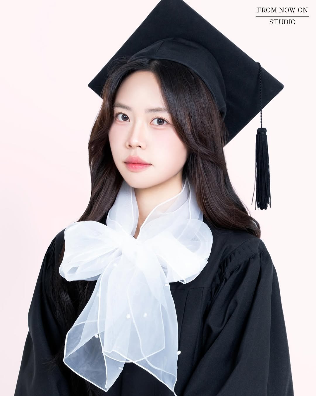 Photo shared by 프롬나우온스튜디오 | 합정스튜디오 | 홍대증명사진 | 프로필 on August 17, 2025 tagging @from_now_on_studio. May be an image of 1 person and text that says 'FROM NOW ON STUDIO'.