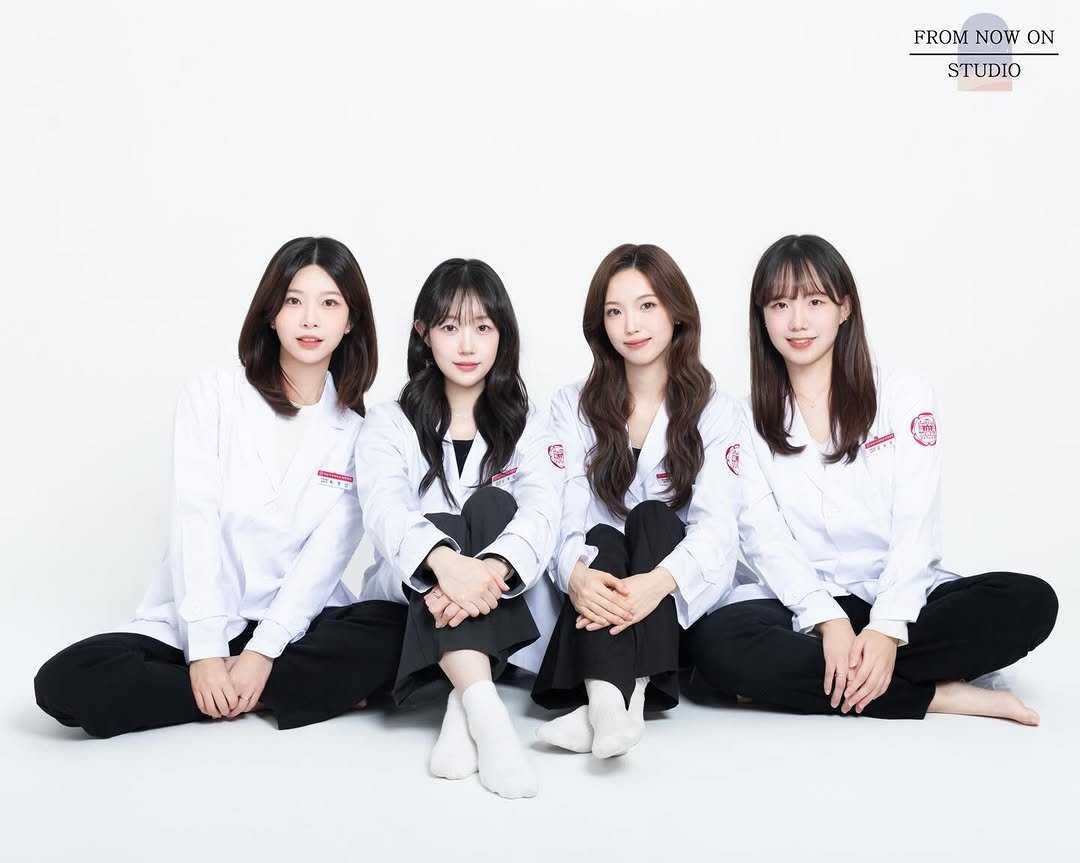 Photo shared by 프롬나우온스튜디오 | 합정스튜디오 | 홍대증명사진 | 프로필 on December 29, 2025 tagging @from_now_on_studio. May be an image of text that says 'FROM NOW FROMNOWON ON STUDIO 地イ'.