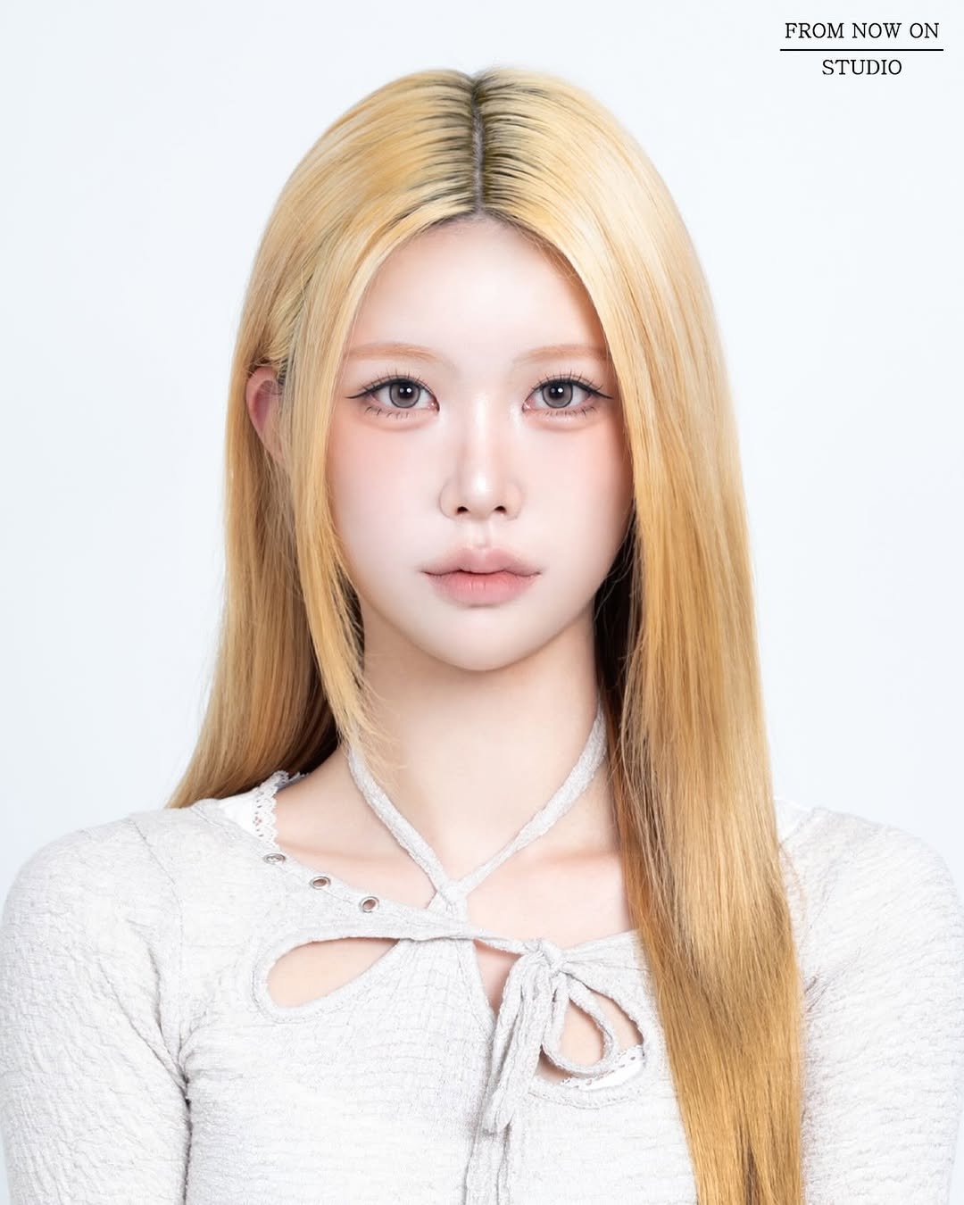 Photo shared by 프롬나우온스튜디오 | 합정스튜디오 | 홍대증명사진 | 프로필 on November 28, 2025 tagging @from_now_on_studio. May be an image of one or more people, braids and blonde hair.