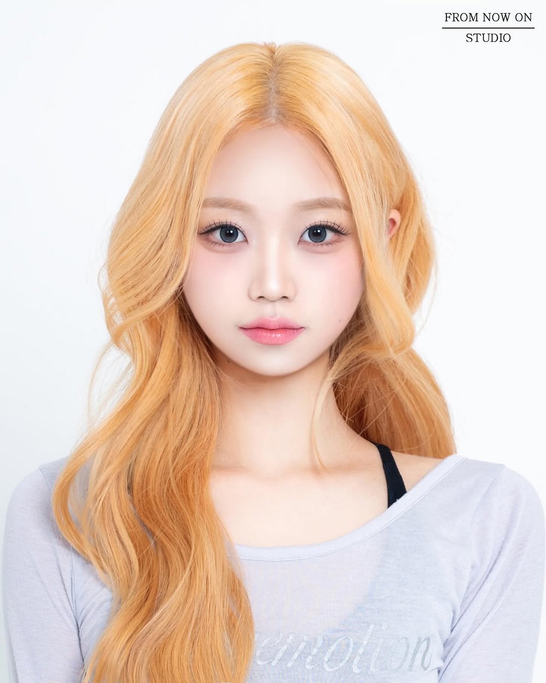 Photo shared by 프롬나우온스튜디오 | 합정스튜디오 | 홍대증명사진 | 프로필 on December 21, 2025 tagging @from_now_on_studio. May be an image of one or more people, blonde hair, braids, makeup and text that says 'FROM NOW ON STUDIO'.