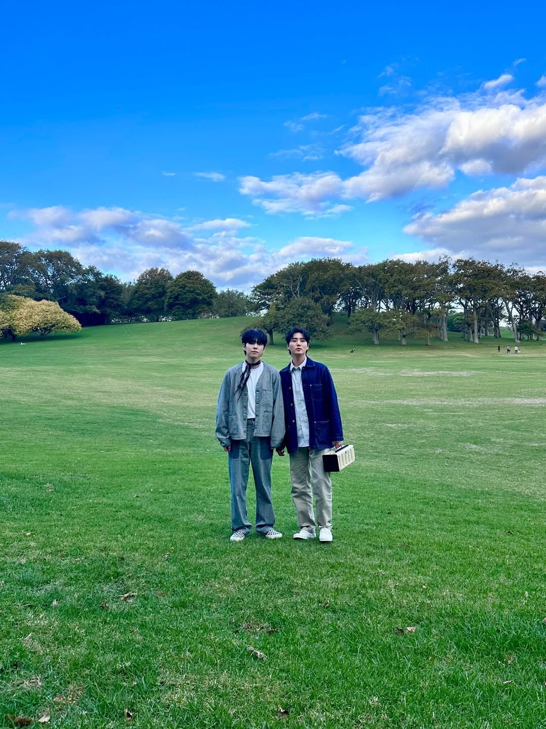 Photo by Day6 YoungK on September 22, 2025. May be an image of golf course, grass, park and picnic.