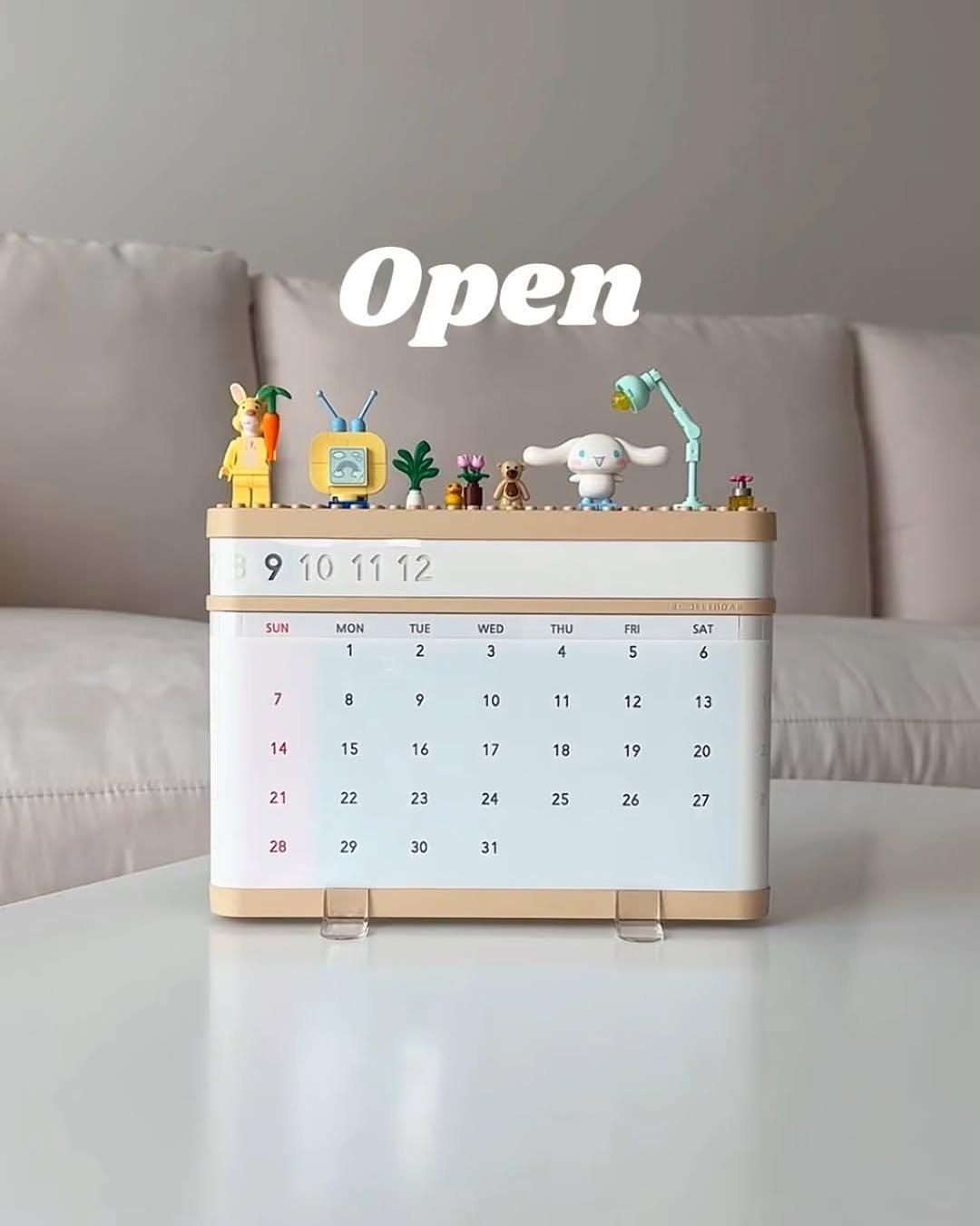 Photo by 프롬졸리 | 신혼 라이프 | 살림 & 청소 on September 28, 2025. May be an image of hamper, pegboard and text that says 'Open 9101112 12 10 1112 SUN MON TUE 2 WED 3 THU 7 7 4 FRI 5 8 SAT 6 9 10 14 11 15 12 16 13 17 21 18 22 19 23 20 24 28 25 29 26 30 27 31'.