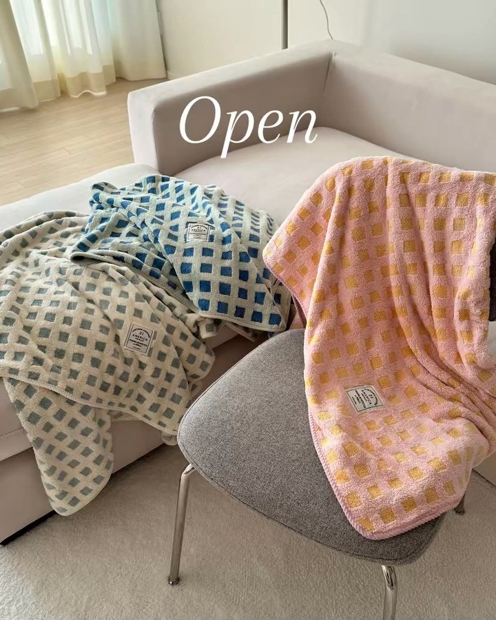 fromjolie_home 게시물 이미지: 👇🏻 보들보들 극세사 양면 담요 7,900원~‼️소파 담요 찾으셨다면 무조건...