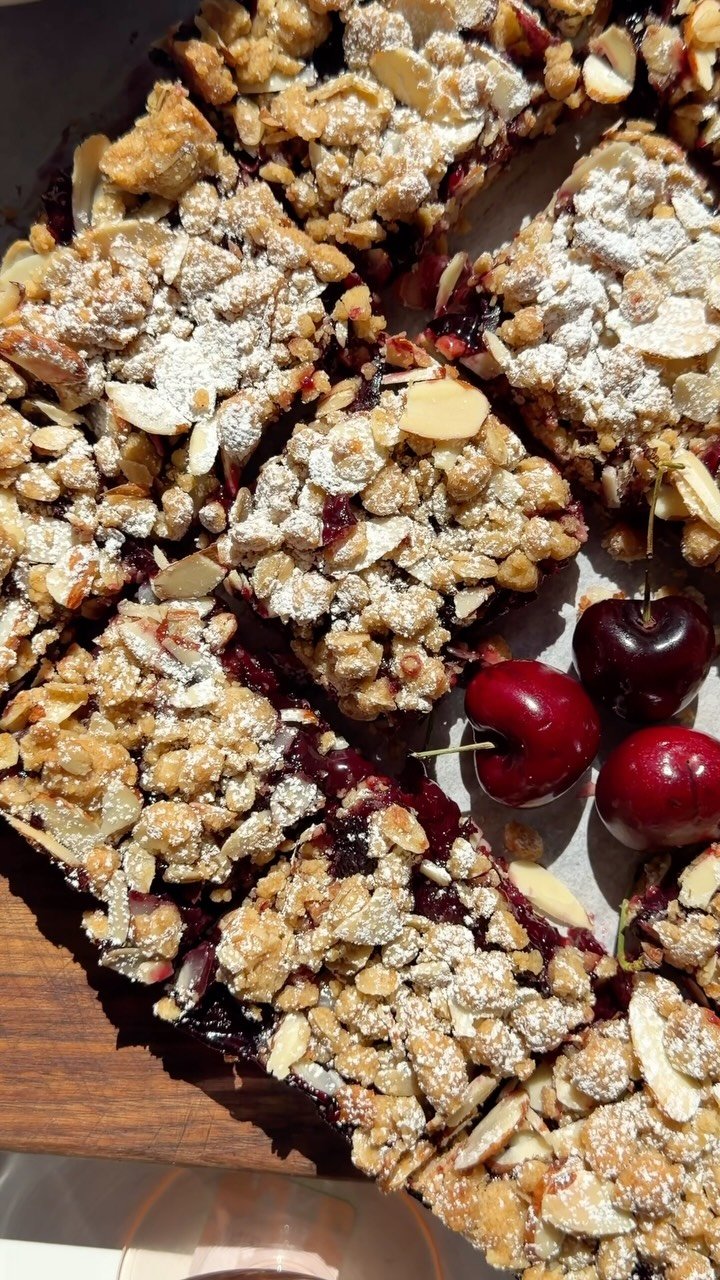 frommybowl 게시물 이미지: These Jammy Cherry Pie Bars are SOOOO GOOD, if...
