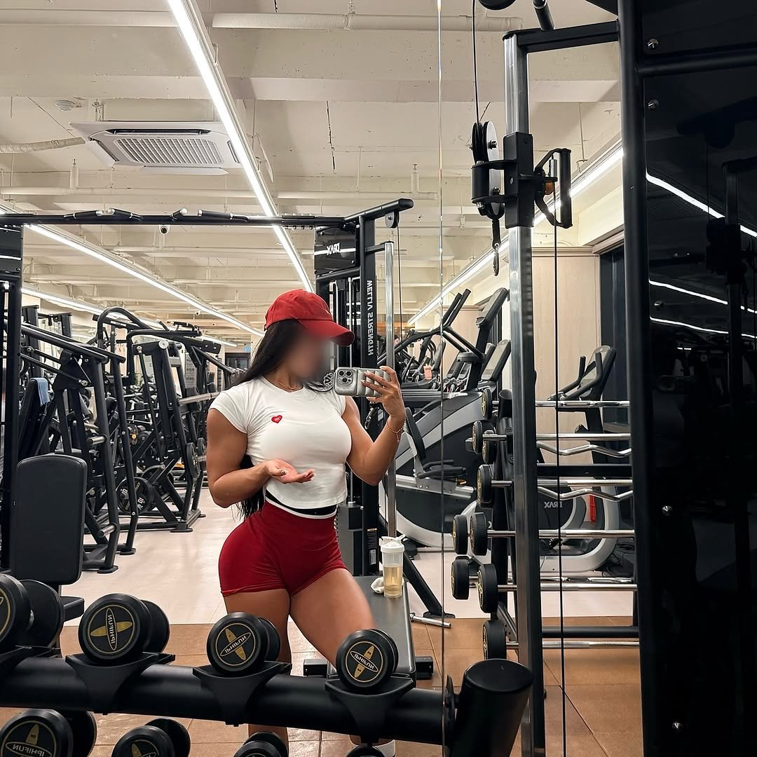 ftmd_min01 게시물 이미지: Fitness in my life = 💪🏽

#헬스타그램 #운동하는여자 #운동녀...
