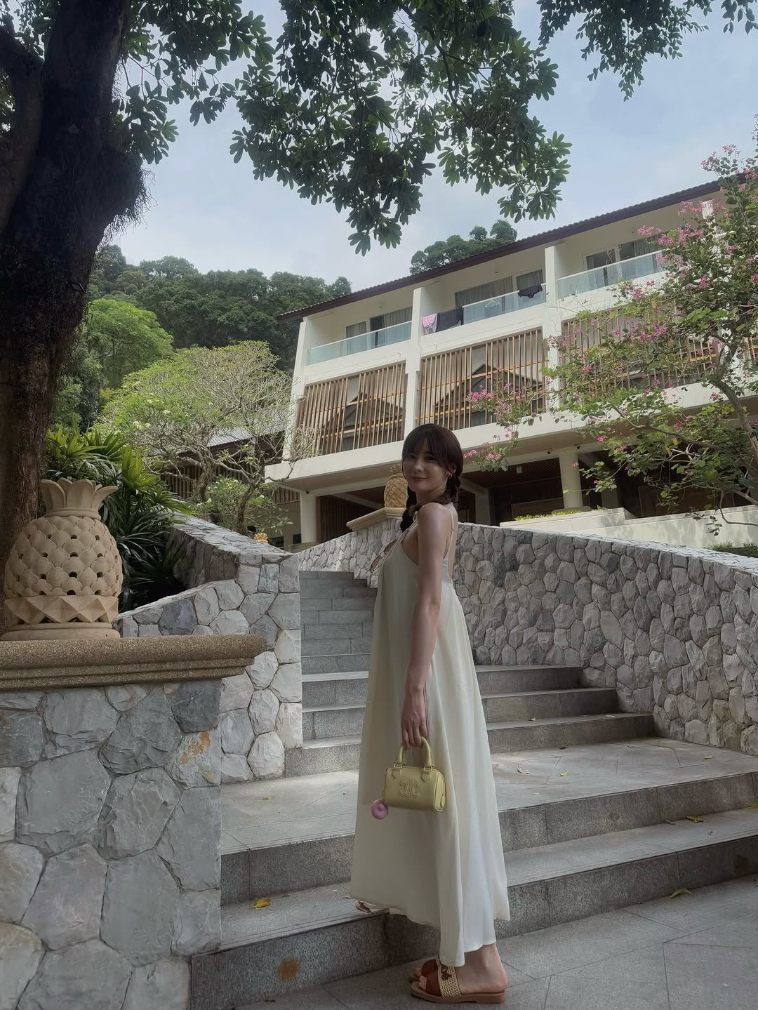 Photo by 藤森里穂｜Fujimori Riho on November 27, 2025. May be an image of dress, sundress and text.