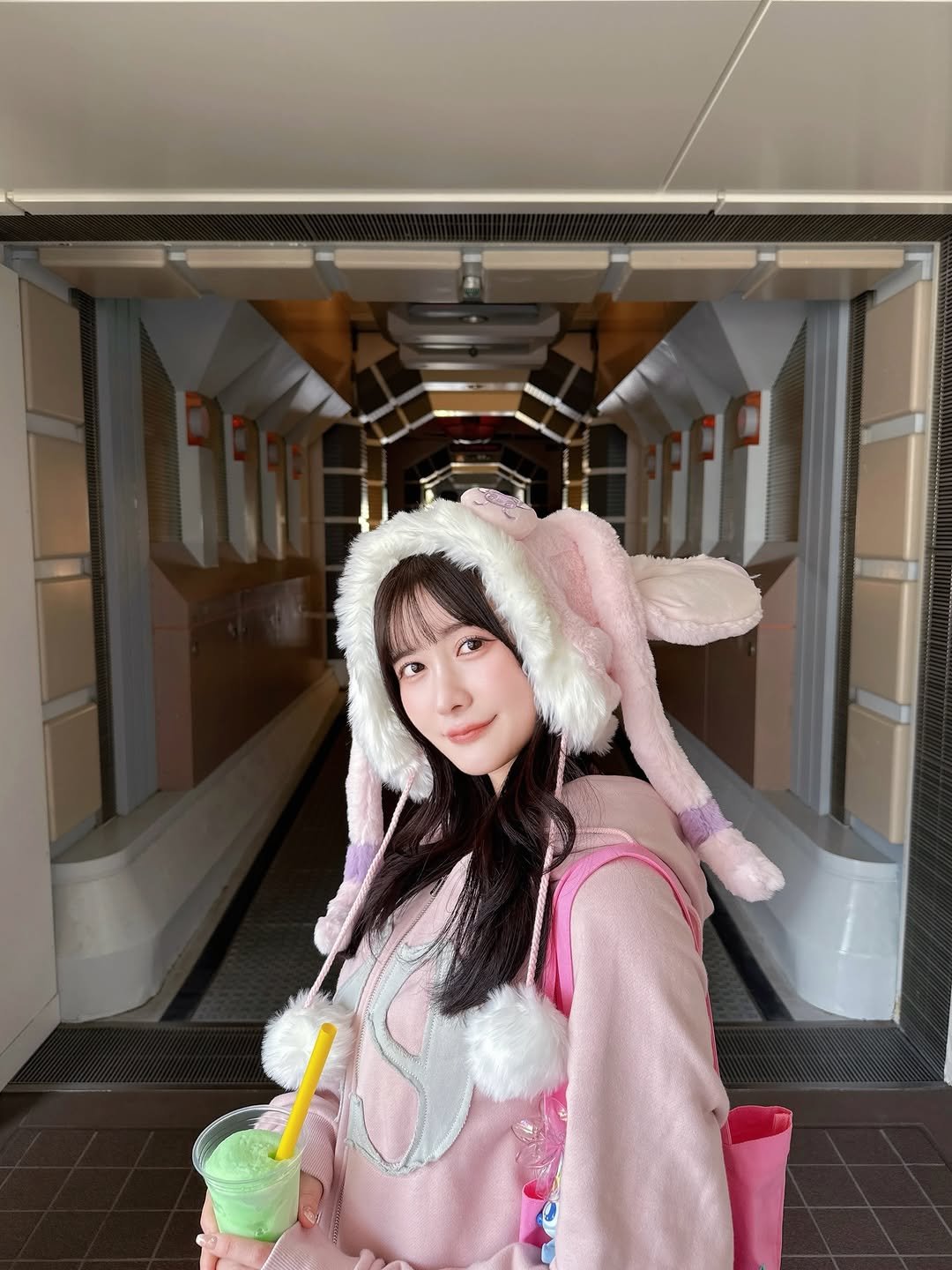 Photo by 藤森里穂｜Fujimori Riho on April 18, 2026. May be an image of duffle coat, bath robe, cloak, costume and text.