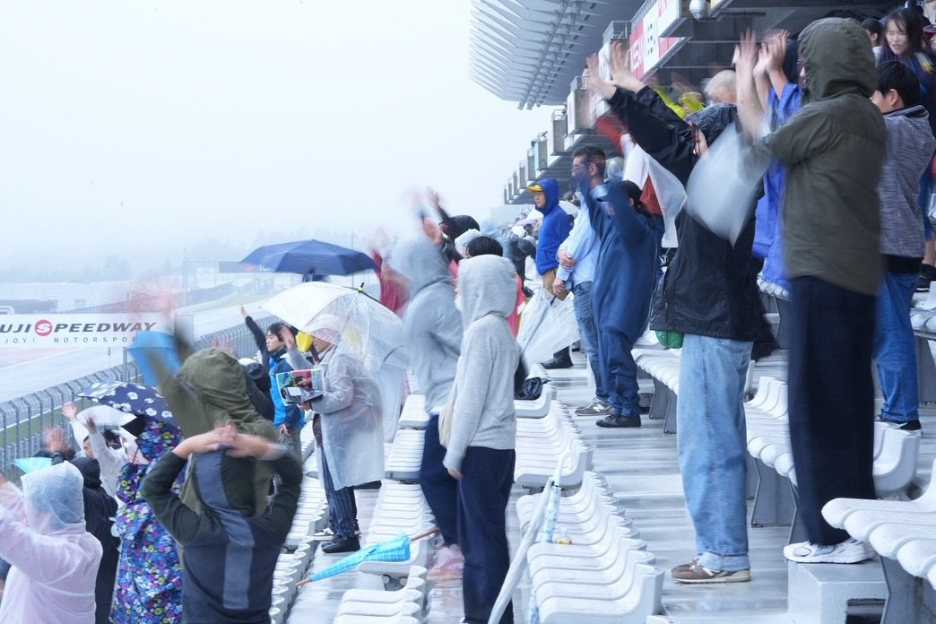 Photo by 富士スピードウェイ／FUJISPEEDWAY on October 11, 2025. May be an image of umbrella and stadium.